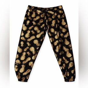 RARE Black & Metallic Gold Pineapple Print Leggings ✨ NWOT